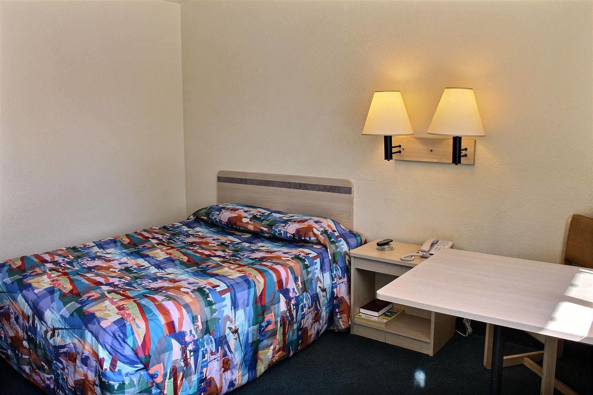 Vagabond Inn Buttonwillow North I-5 Εξωτερικό φωτογραφία